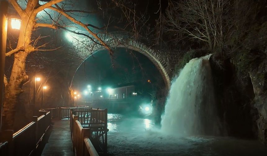 Clandras'ın ahşap yolu ışıklandırıldı !