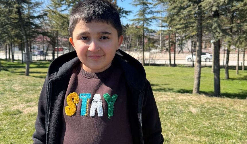 Uşak'ın Banaz ilçesi sakinlerine seslendi: 1 paket sigara parasıyla bu çocuklar kurtulur!