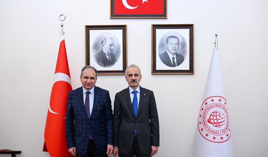 Uşak'ın ulaşım projeleri için Bakan Uraloğlu ile görüştü