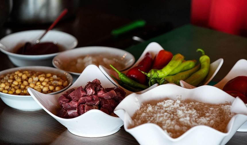 Dileklerin kabul olması için Kuşadası'na has bir lezzet: Bolama Aşı