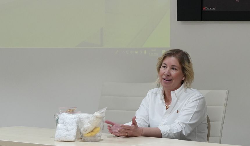 Ağaoğlu Genel Müdürü Halime Ağaoğlu, Uşak Üniversitesi'nde girişimcilik deneyimlerini paylaştı