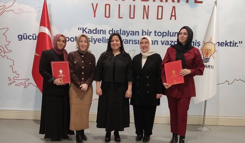 Uşak AK Parti'nin Banaz ve Sivaslı Kadın Kolları Başkanları değişti