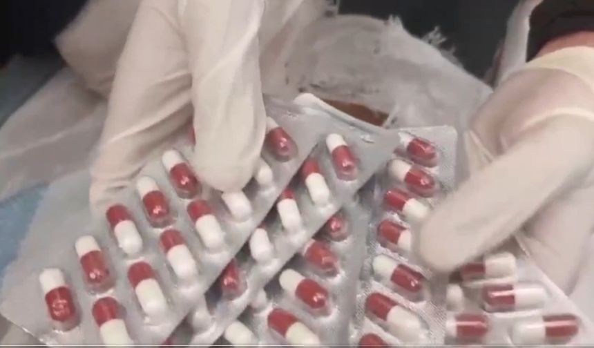 Uşak'ın aralarında bulunduğu 25 ilde yeşil reçeteye tabi yüksek miktarda hap yakalandı