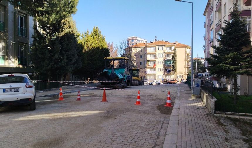 Uşak'ta Mor Okulu'un bulunduğu çıkmaz sokaktaki sıkıntı giderildi!