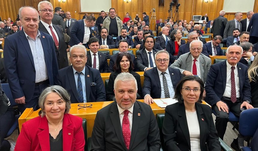 CHP Uşak İl Teşkilatı, partinin Ankara'daki İl Başkanları Toplantısı'na katıldı