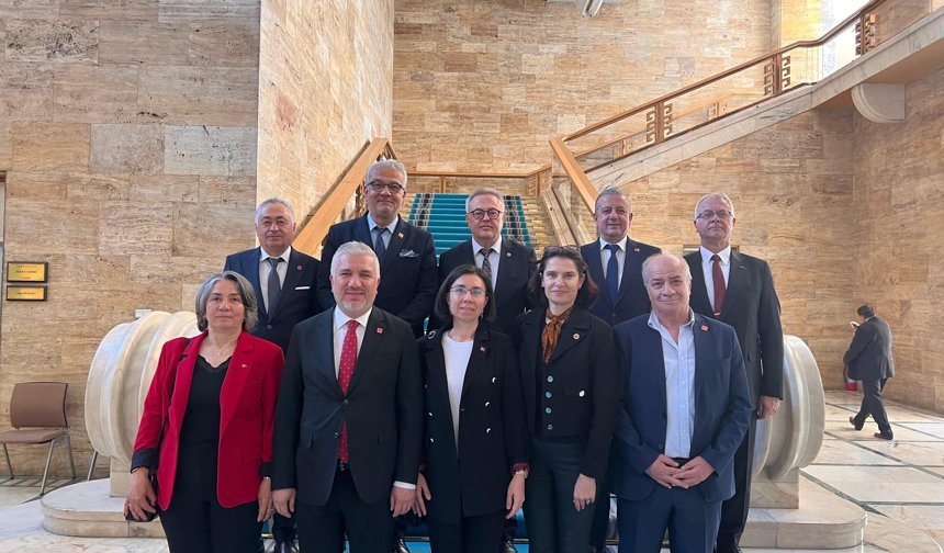 Uşaklı CHP’liler Ankara’da Ali Karaoba’yı ziyaret etti!