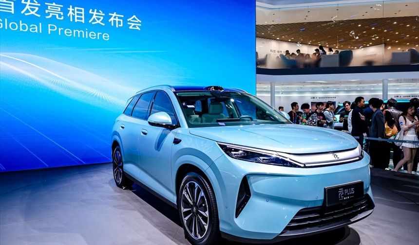 BYD isimli otomobil markası, Pekin Otomobil Fuarı'nda yeni teknolojik atılımlarını tanıttı