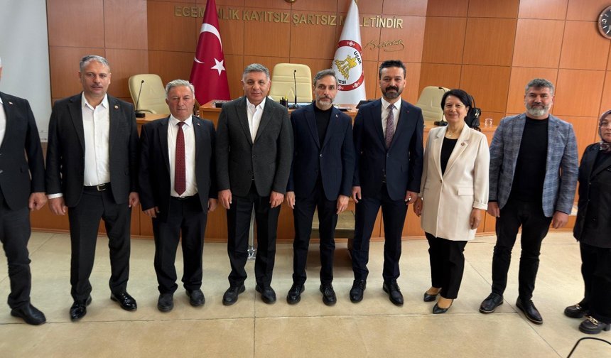 CHP, Uşak'ta sayıca üstün olmasına rağmen yine AK Parti'ye karşı kaybetti!