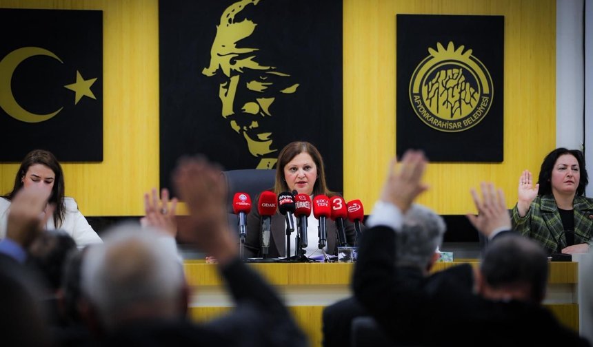 Uşak'ın komşusu Afyon Belediye Başkanı Köksal, Kılıçdaroğlu'na hakaret edenlere sert çıktı! Yeter artık!