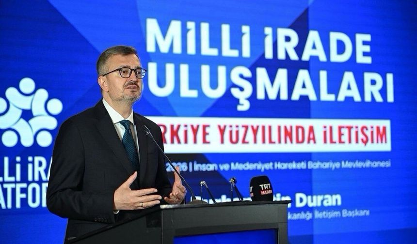 İletişim Başkanı Burhanettin Duran, medyanın darbe dönemlerindeki pespaye hallerini hatırlattı