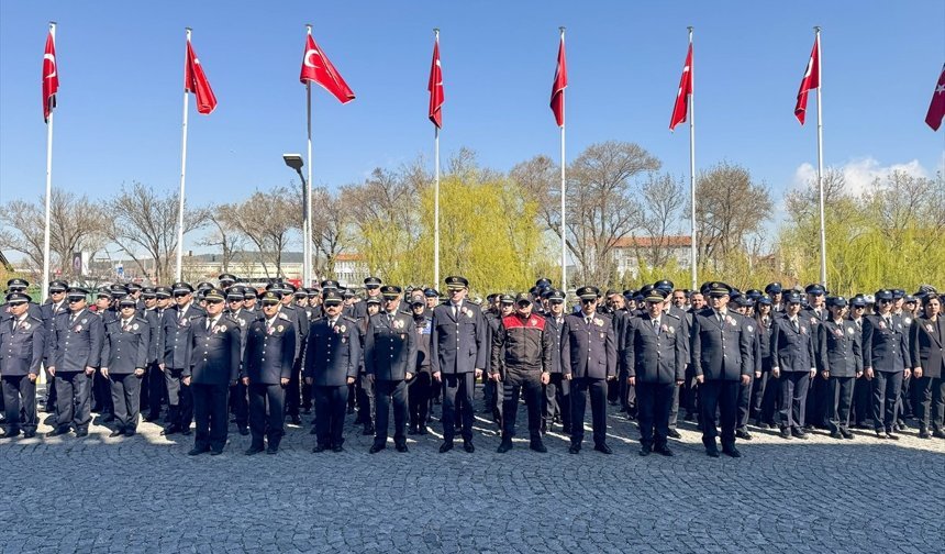 Uşak ve çevre illerde Türk Polis Teşkilatı’nın 181.kuruluş yılı kutlandı! Uşak Emniyetinde programlar tertip edildi