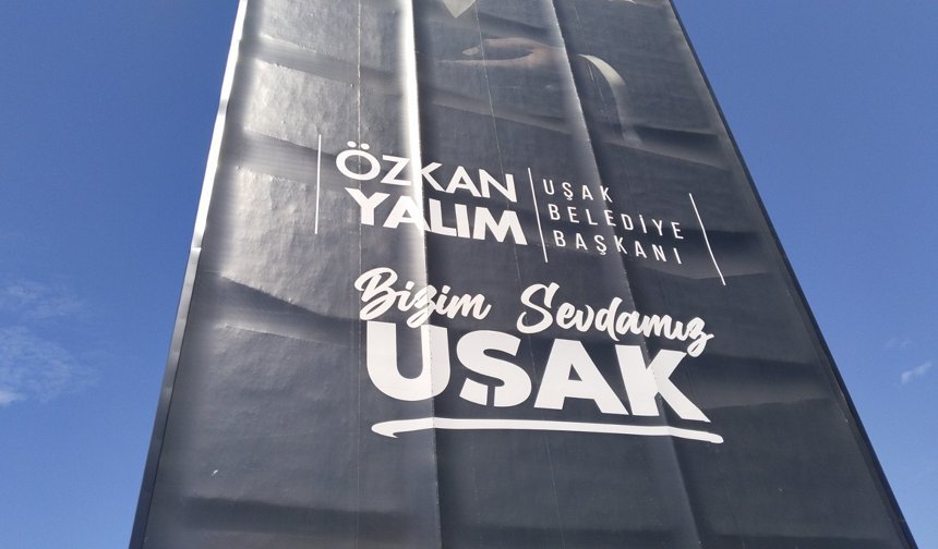 Uşak'taki bu devasa isim ve soy isimlerin de silinmesi lazım!
