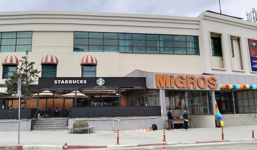 Uşak Karun AVM'deki Migros 1 yıl sonra tekrar açıldı!