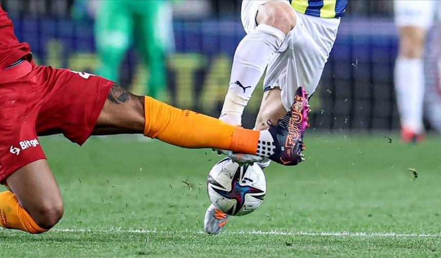 Kritik derbi öncesi ortam gerildi! Açıklamalar peş peşe geldi!