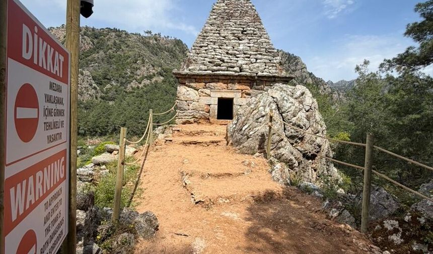 Marmaris'teki Aristomakha'ya ait anıt mezar ziyarete açıldı