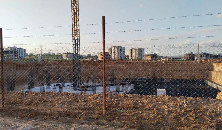 Uşak'a yeni bir kapalı alışveriş merkezi inşa ediliyor! AVM'nin temelleri atıldı!