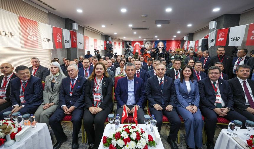 Uşak'ın komşusu Afyon'daki kriz derinleşiyor! 6 kişi daha istifa edebilir!