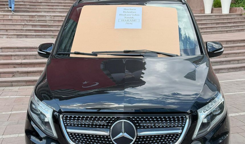 Karabat, Uşak Belediyesi'nden VIP dönüşümü yaptırılan aracın Özkan Yalım'la ilgisinin olmadığı savundu