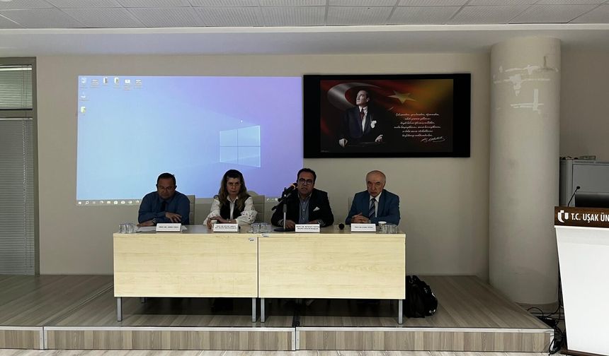 Uşak Üniversitesi'nde "Maliye Alanında Kariyer Planlama" paneli düzenlendi