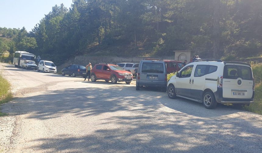 06 plakalı Pick-Up ile izinsiz toprak ve taş numunesi alan şahıslar Uşak Cumhuriyet Başsavcılığına şikâyet edildi