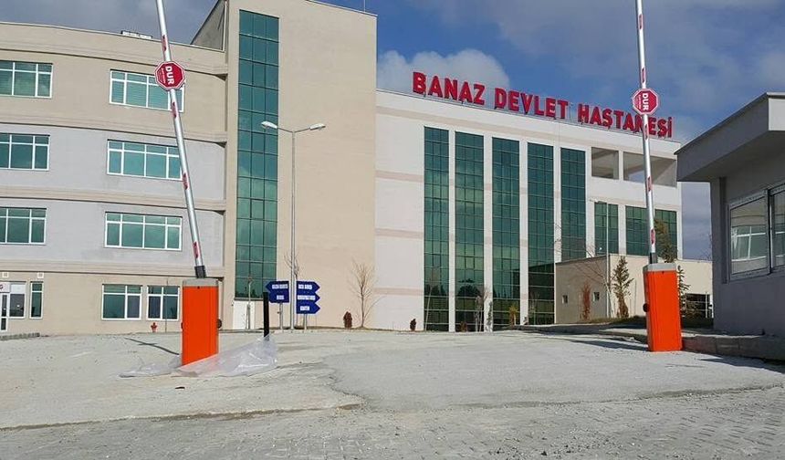 Uşak Banaz yakınlarında iki araç çarpıştı! Kazada 1’i bebek 5 kişi yaralandı