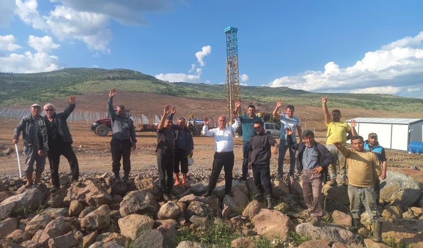 Uşak Bağbaşı köyünde kaçak su kuyusu mücadelesi! Köylü suyunu korumak istiyor