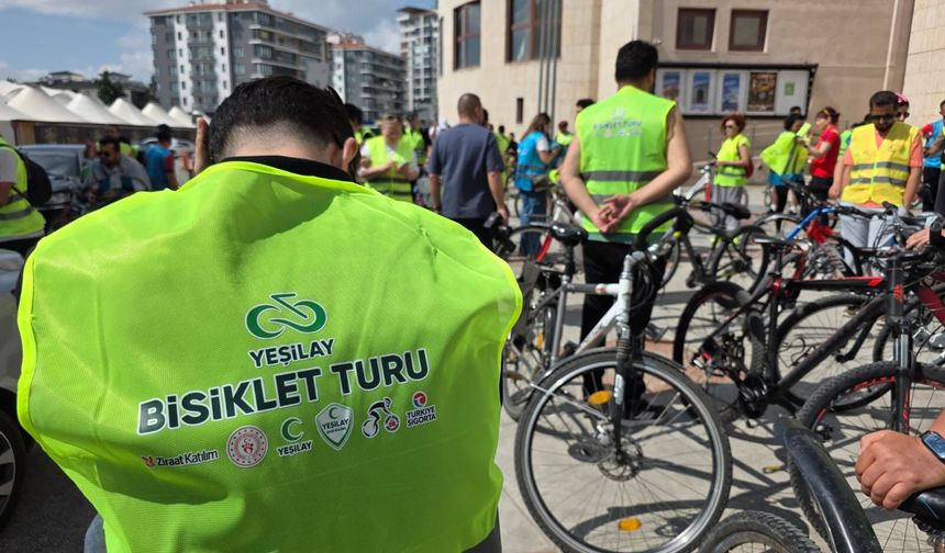 Uşak’ta Yeşilay geleneksel bisiklet turu yapıldı