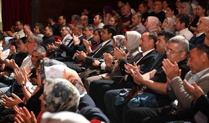 Uşak’ta öğretmen akademilerinin yıl sonu kapanış programı yapıldı