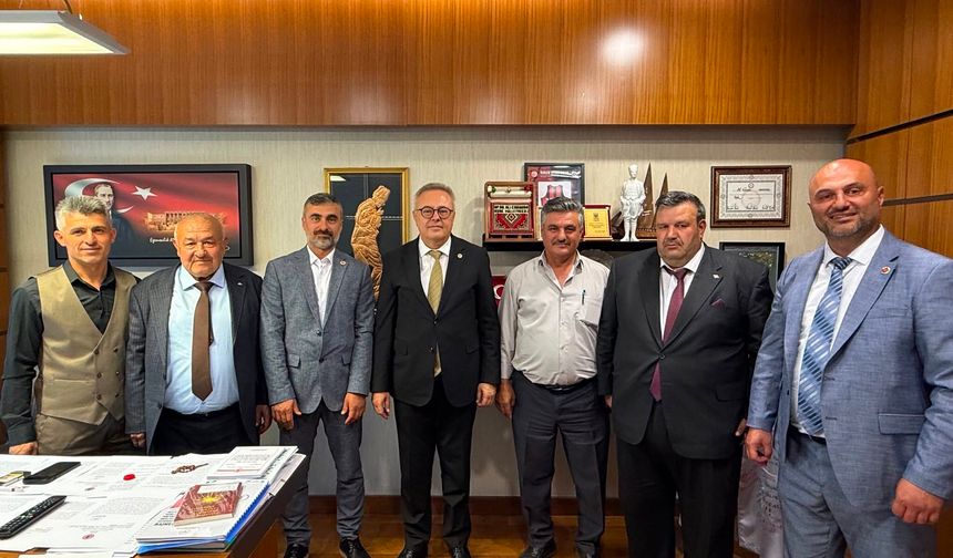 Ali Karaoba, Uşaklı köy muhtarlarını Büyük Meclis’te ağırladı