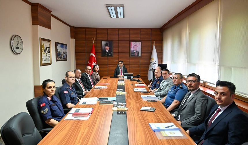 Uşak'ın okullarında ve okul yollarında güvenlik tedbirleri artırılacak