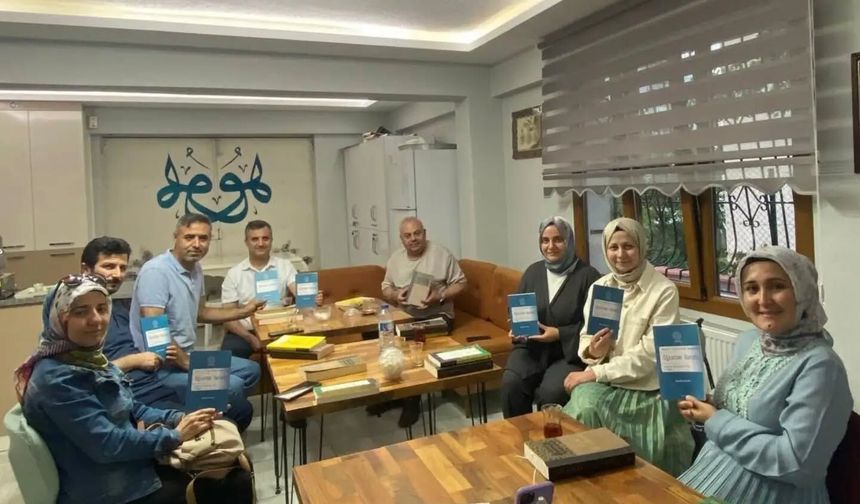 Uşak'ta Oku-Yorum projesinin son oturumu yapıldı