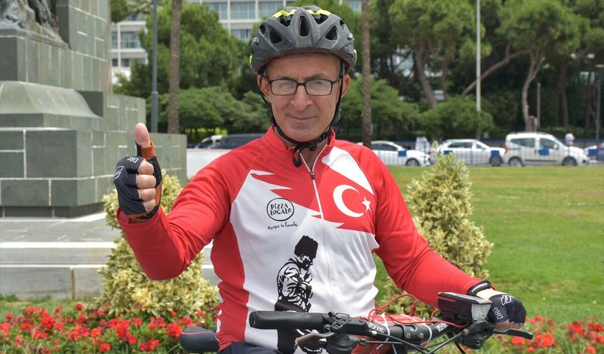 Hatay’a deprem şehitlerini anmak için bisikletiyle gidecek olan Orhan Kotluk için uğurlama töreni yapıldı
