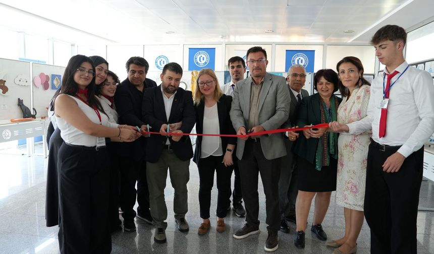 Sıfır Atık ve Sürdürülebilirlik Sergisi Uşak Üniversitesi’nde açıldı!