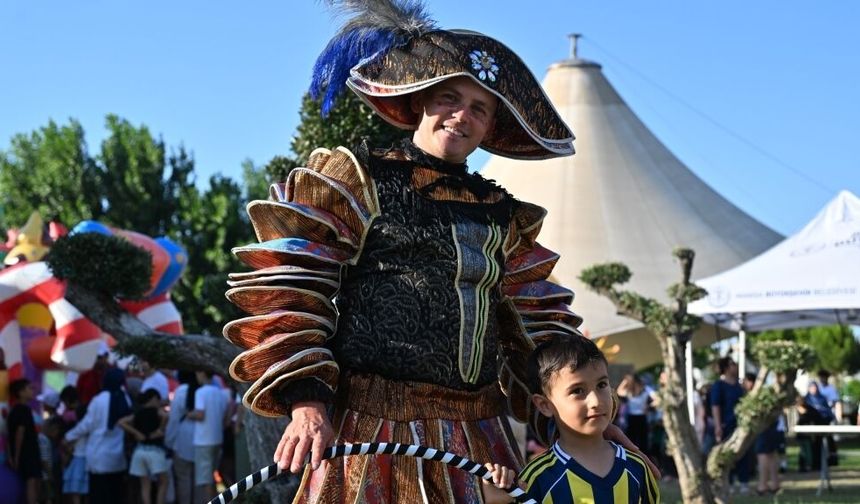 Manisa'da yaz tatili şenliklerle başladı