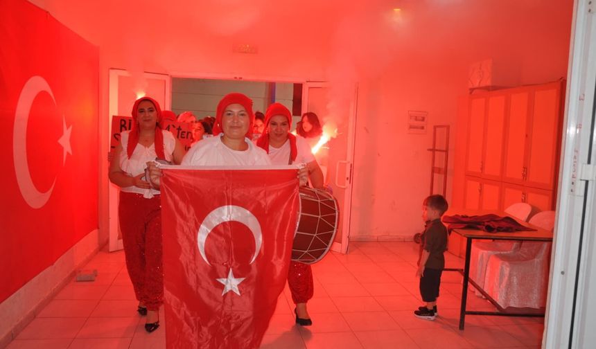 Selendi Halılar Mahallesi'nde Şalvar Gecesi düzenlendi!