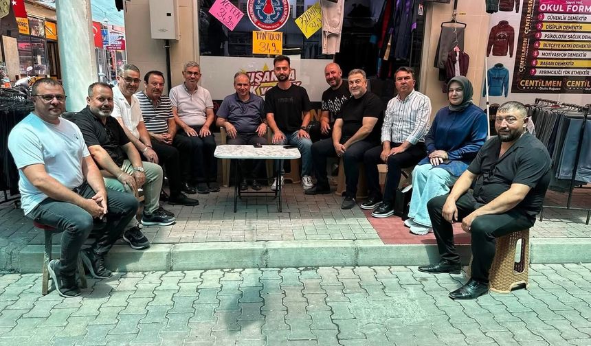 Uşak'ın Mimar Sinan ve Besni Caddesi ile Değergeç Sokak'ta çalışan esnafını ziyaret etti