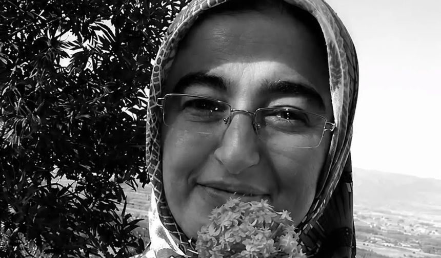 Uşak Mehmet Sadık Boz'dan öğretmen Şerife Tuna vefat etti
