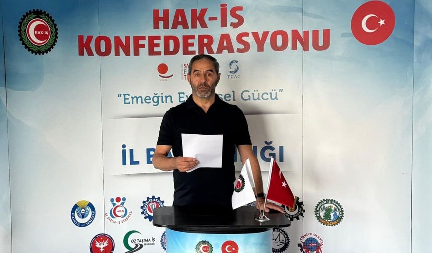 Adil Özdemir, milletin ortaya koyduğu direniş ve demokrasiye sahip çıkma iradesine vurgu yaptı