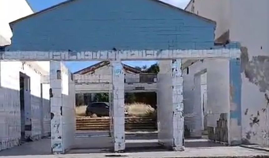 Uşak'taki termal otel binası neden harabeye dönüştü?