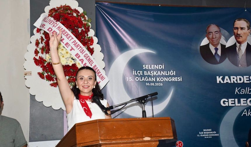 MHP Selendi İlçe Başkanı seçilen Hafize Gürcan, mazbatayı alarak göreve başladı