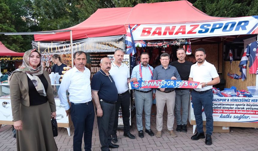 AK Parti Uşak İl Teşkilatı, ilki düzenlenen Banaz Esnaf Festivali'ne katıldı