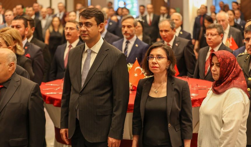 Uşak Valisi, 30 Ağustos Zafer Bayramı nedeniyle bir kabul programı düzenledi