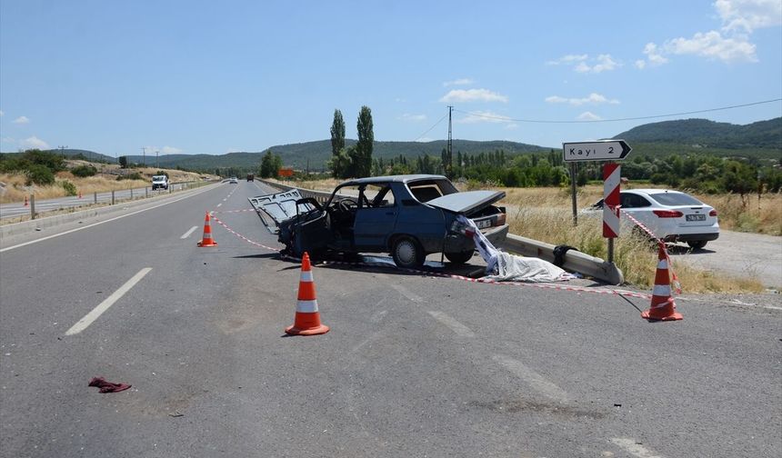 Taşvanlı'daki kazada Ayşe Yalçın hayatını kaybederken, 3 kişi de yaralandı