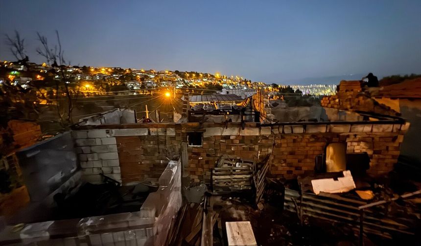 İzmir'de evde çıkan yangında 4 yaşındaki çocuk ile anneannesi öldü