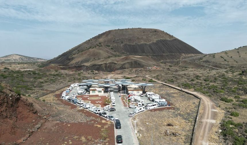 Kula'daki jeoparkları UNESCO adına denetliyorlar