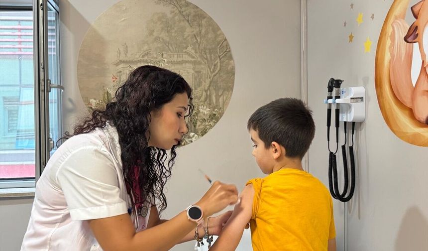 Afyonkarahisar'daki çocuk alerji ve immünoloji uzmanının müdahalesiyle 2 buçuk yaşındaki çocuk hayata tutundu