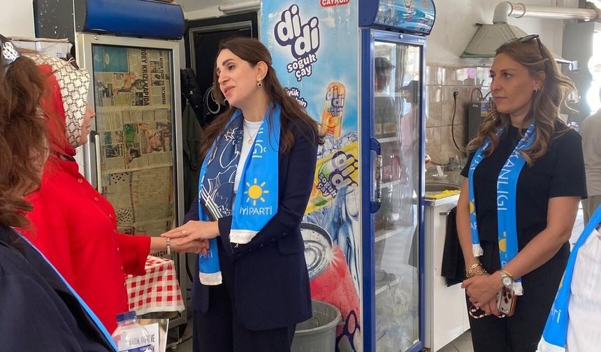 İYİ Parti Uşak heyeti, Eşme’de vatandaşın sesi olmaya devam edeceklerinin mesajını verdi