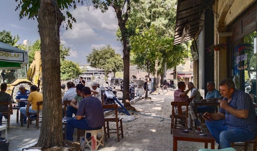 Uşak'ta dün duran işler bugün devam edecek