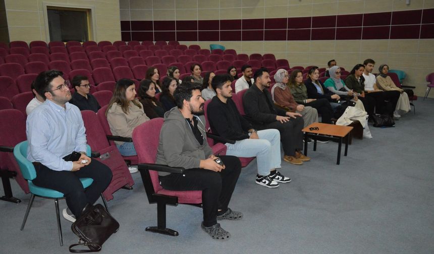 Uşak Eğitim ve Araştırma Hastanesi'ne 24 yeni pratisyen hekim katıldı