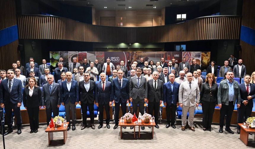 Uşak Valisi, sanayici ve iş insanlarının talepleri üzerine istişarelerde bulundu